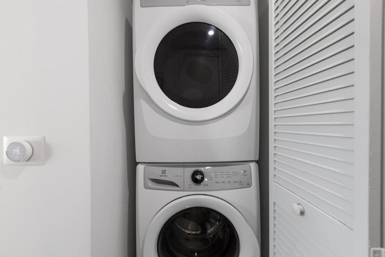 Corner Condo W/ Unrivaled Views マイアミ エクステリア 写真