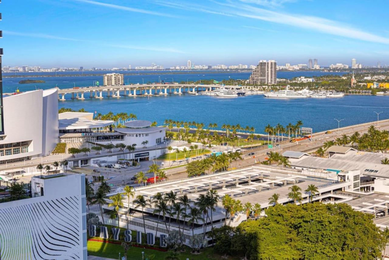 Corner Condo W/ Unrivaled Views マイアミ エクステリア 写真