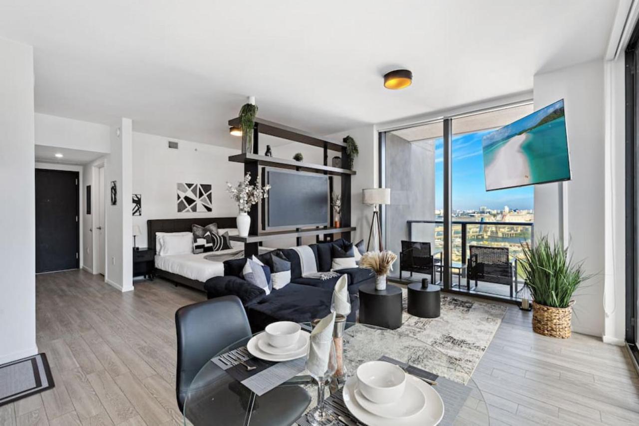 Corner Condo W/ Unrivaled Views マイアミ エクステリア 写真