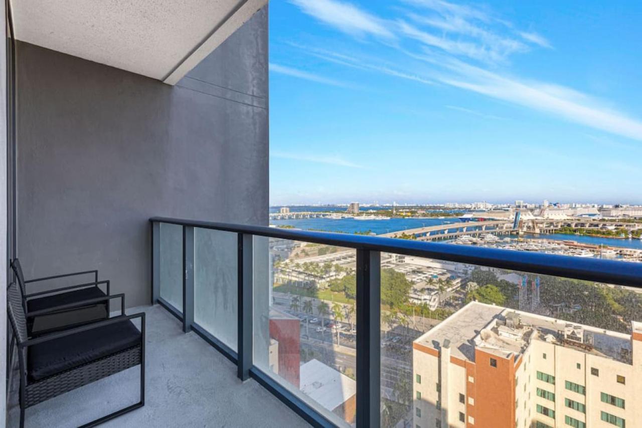 Corner Condo W/ Unrivaled Views マイアミ エクステリア 写真