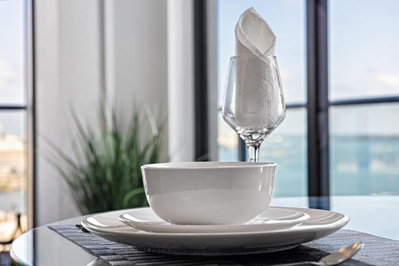 Corner Condo W/ Unrivaled Views マイアミ エクステリア 写真
