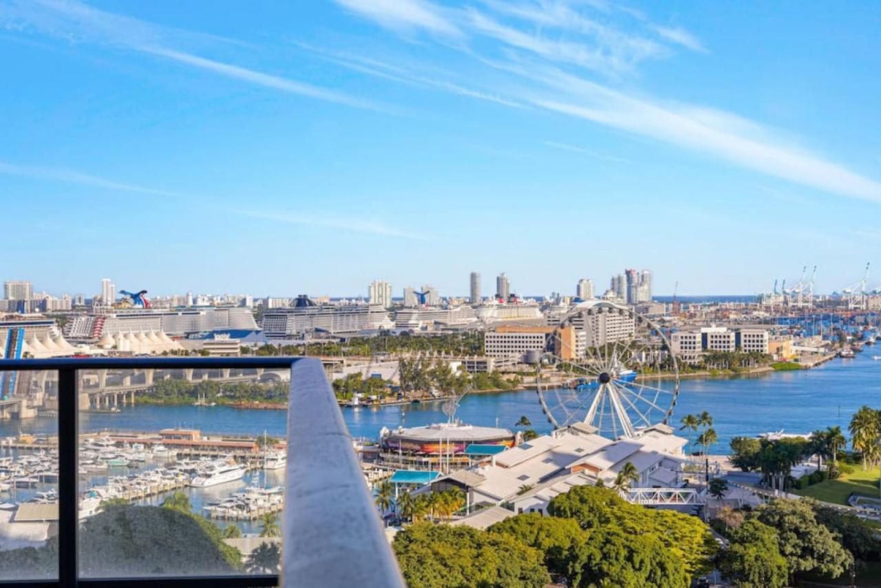 Corner Condo W/ Unrivaled Views マイアミ エクステリア 写真